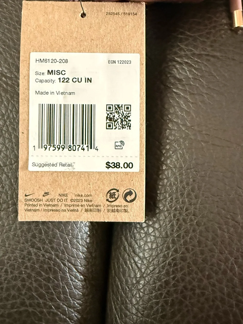 Nike nwt cross